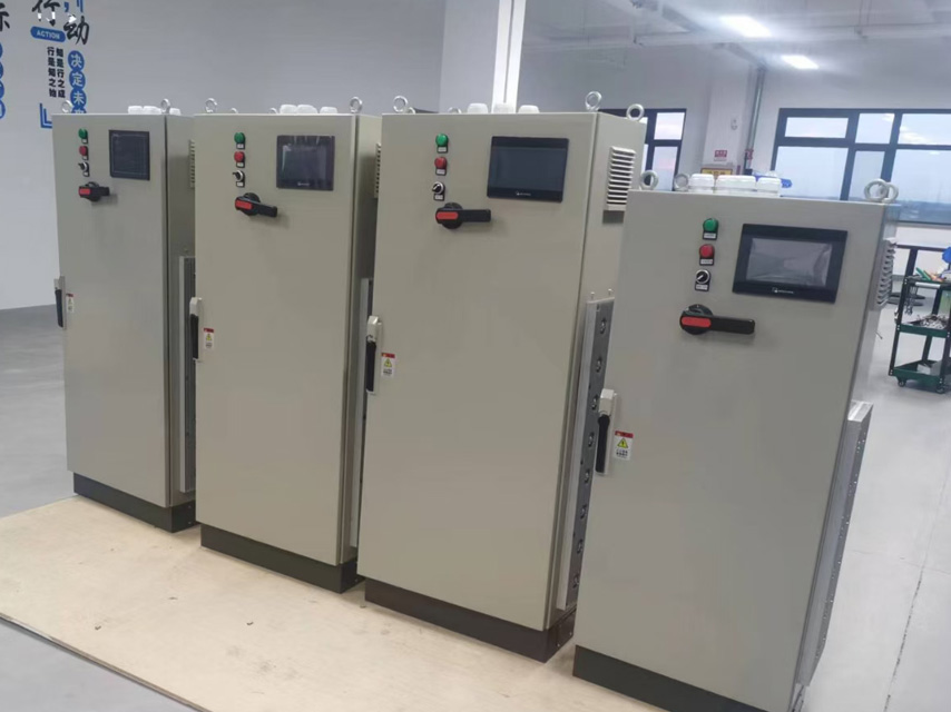 落地式中頻控制器安裝現(xiàn)場